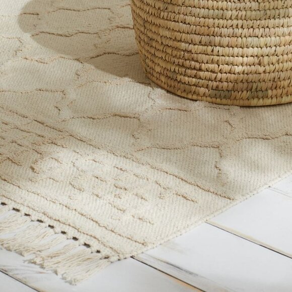 H&M Home Rectangular Tasseled Rug Light Beige 28X55 - Picture 2 of 7